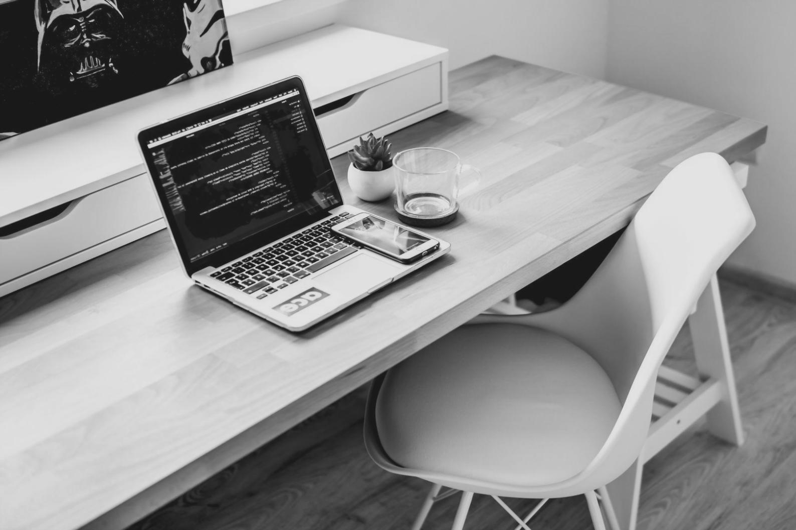 Sesi diskusi interaktif tentang pola pikir investasi di Woxen